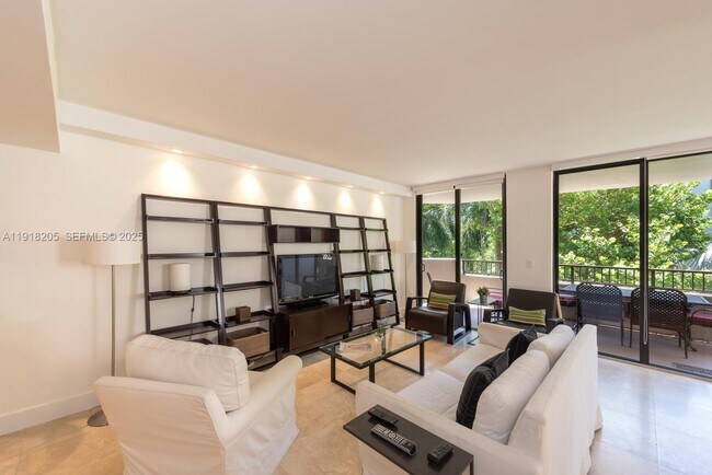 Building Photo - 141 Crandon Blvd