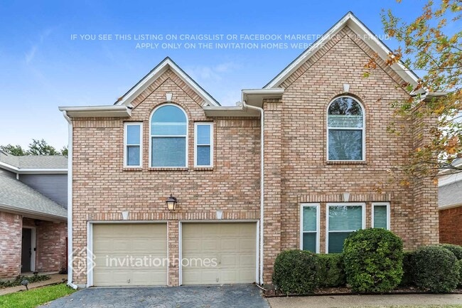 Building Photo - 18786 Vista Del Sol