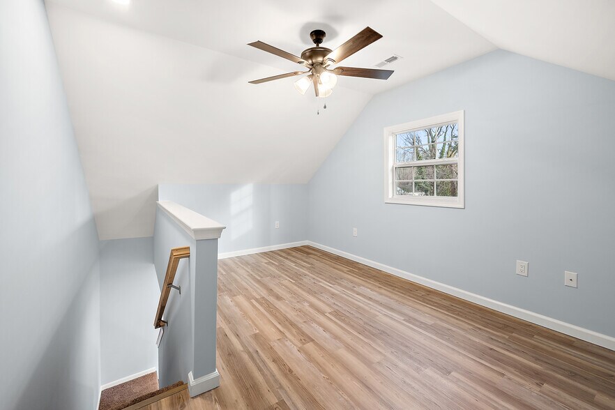 Building Photo - 1201 Tuscola Ave