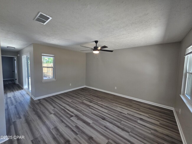 Building Photo - 1510 Arthur Ave