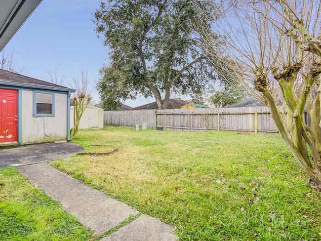 Building Photo - 3705 Downing Cir