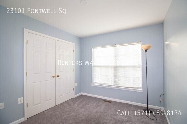 Building Photo - 23101 Fontwell Square