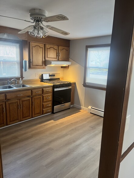 Building Photo - 52 Gould Dr