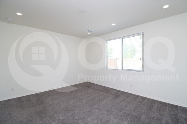 Building Photo - 16090 W Shaw Butte Dr