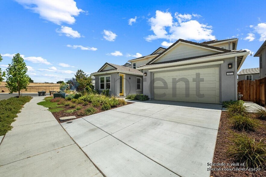 Building Photo - 2672 Goodland Ct