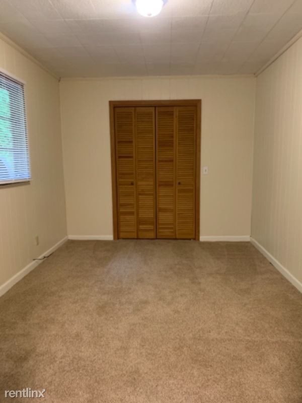 Building Photo - 4 br, 2 bath House - 88 Cherry Street
