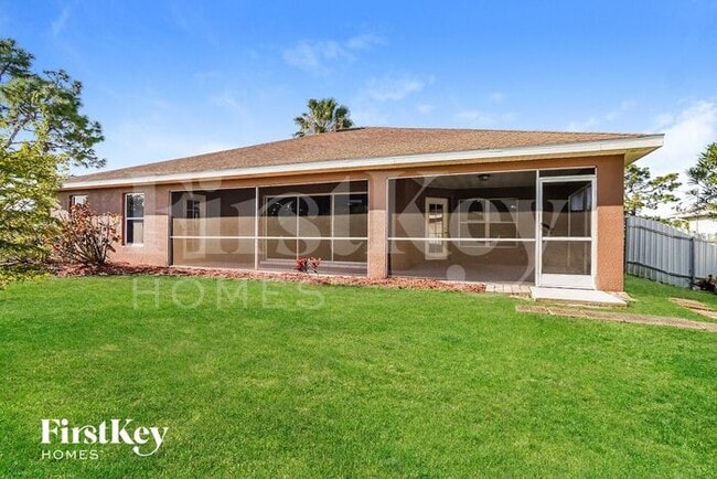 Building Photo - 4427 NE 10th Ct