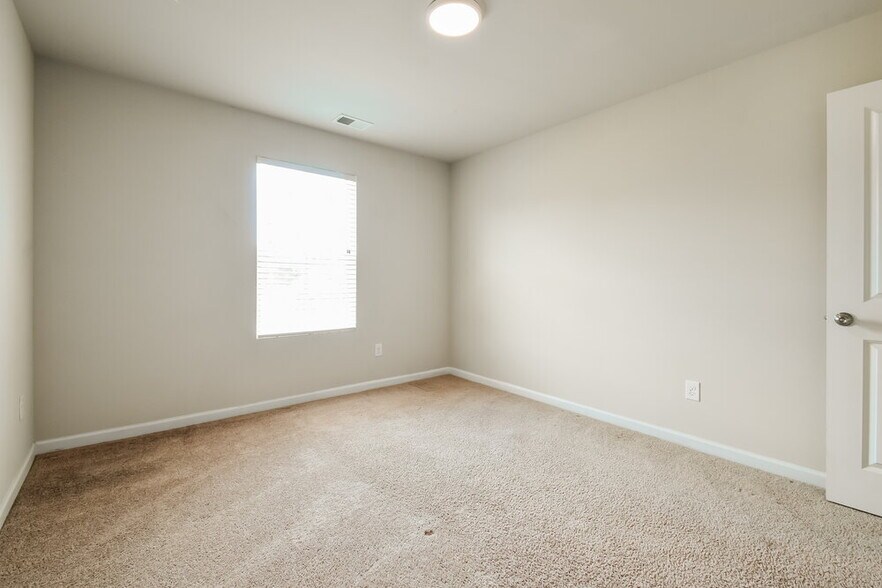 Building Photo - 307 Hamilton Pointe Dr