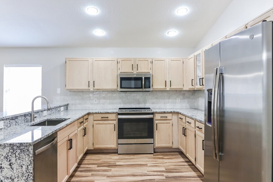 Building Photo - 1318 Brahma Dr