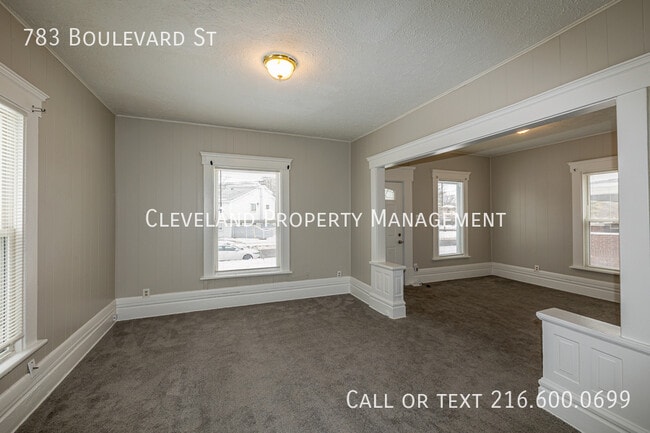 Building Photo - 783 Boulevard St