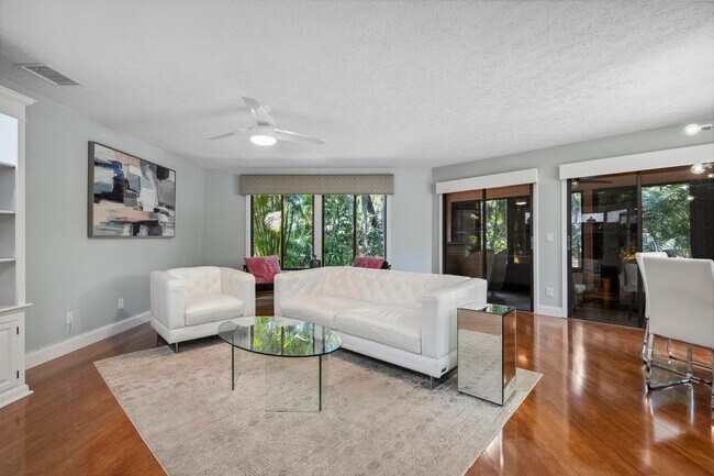 Building Photo - 5300 SE Schooner Oaks Way