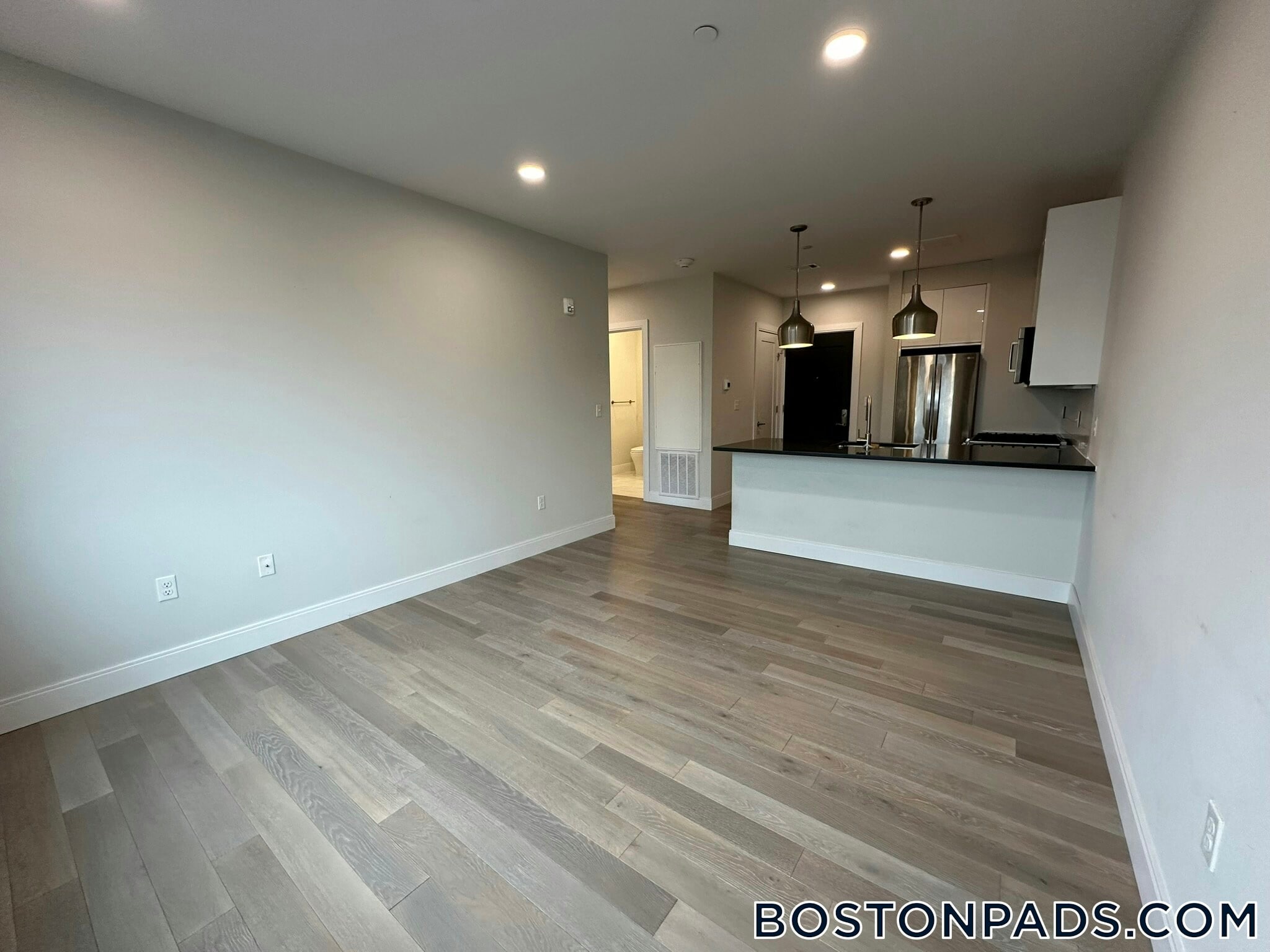 Building Photo - 152 Liverpool St