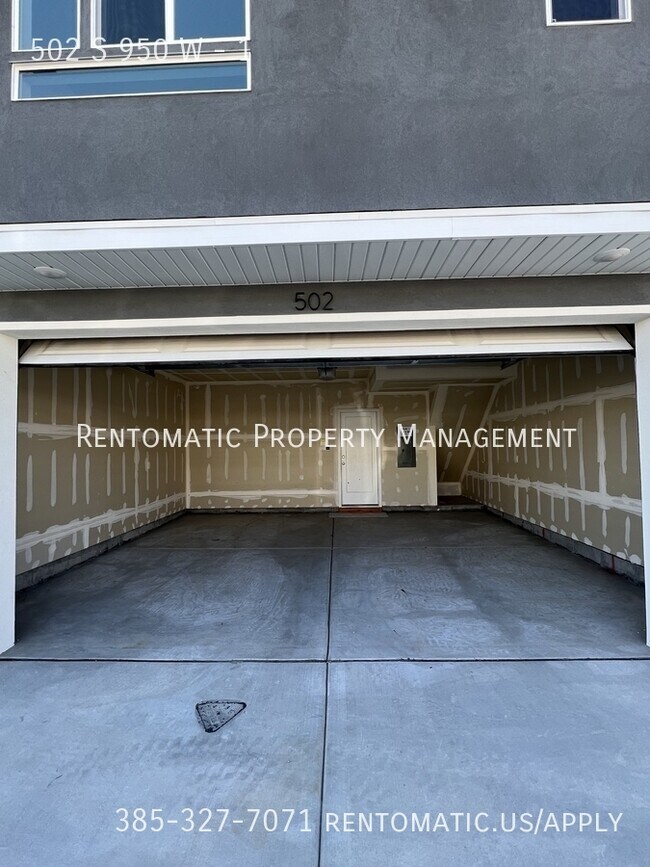 Building Photo - 502 S 950 W