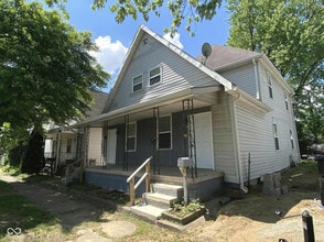 Building Photo - 655 Birch Ave