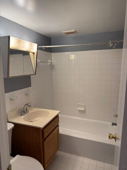 Building Photo - 11316 Cherry Hill Rd