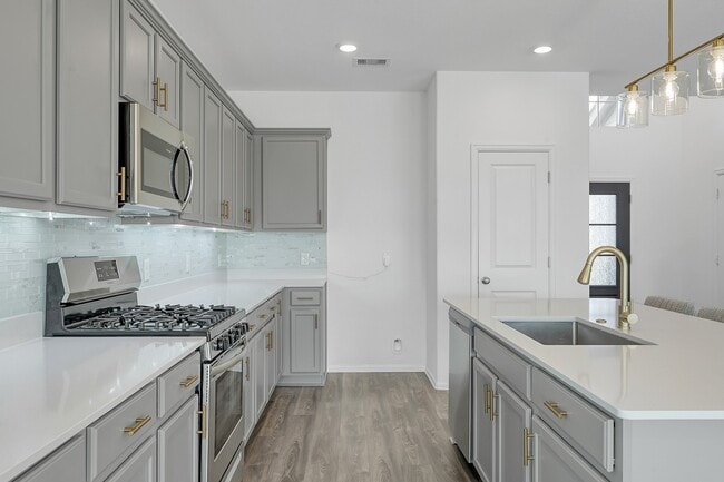 Building Photo - 19017 Sonora Chase Dr