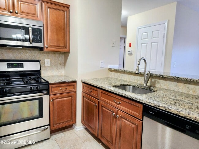 Building Photo - 9 Hackamore Ct