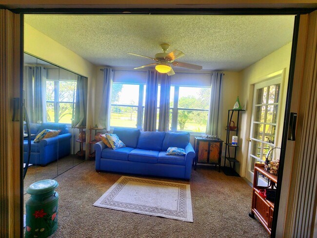 Building Photo - 3959 Via Poinciana