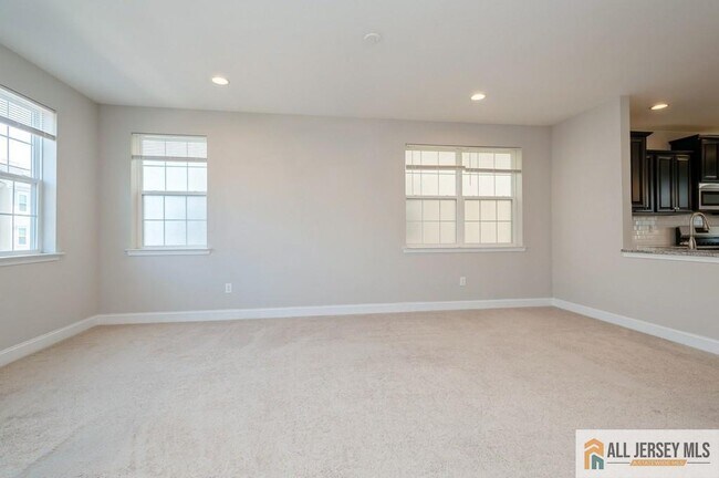 Building Photo - 1601 Hights Farm Rd S