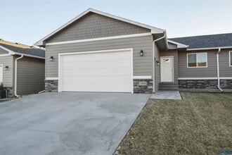 Building Photo - 7303 E 45th St