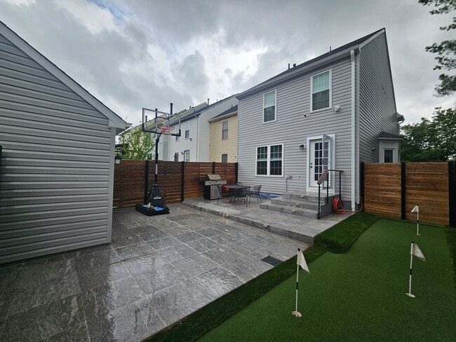 Building Photo - 16831 Centerfield Way