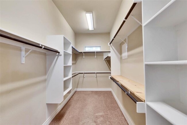 Building Photo - 15012 Iveans Way