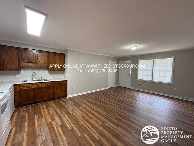 Building Photo - 452-452 Wannamaker St