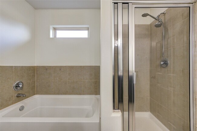 Building Photo - 17021 Wilthorne Gardens Ct