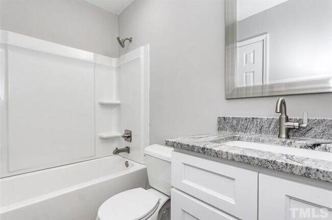 Building Photo - 3113 Idlewood Village Dr