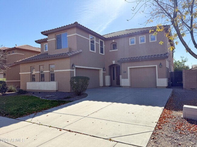 Building Photo - 3663 E Sparrow Pl