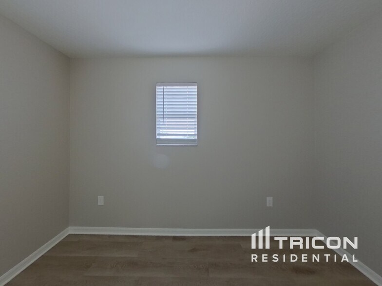 Building Photo - 10454 River Bream Dr