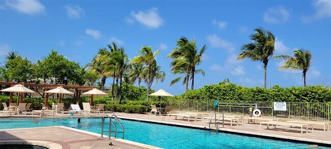 Building Photo - 2080 S Ocean Dr
