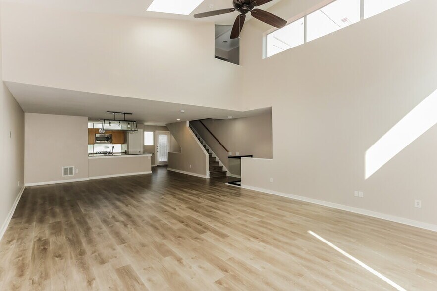 Building Photo - 4614 Lester Dr