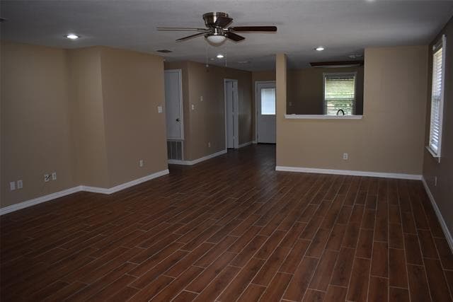 Building Photo - 721 Pickwick Ln