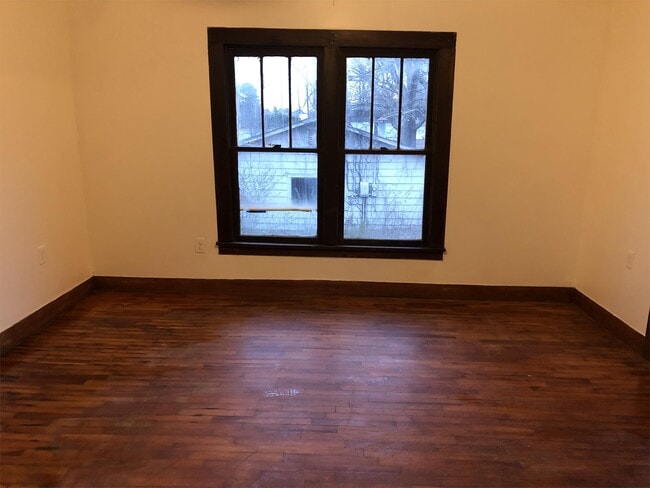 Building Photo - 3725 Edison Ave