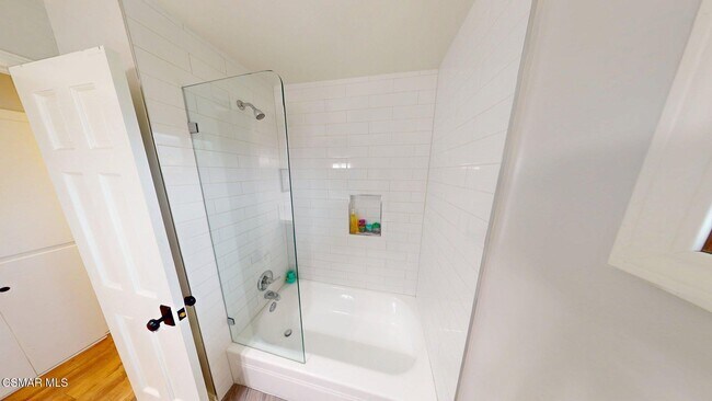 Building Photo - 30621 Sandtrap Dr