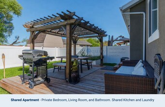 Building Photo - 2734 S Riverhead Dr