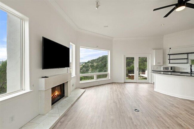 Building Photo - 5312 Scenic View Dr