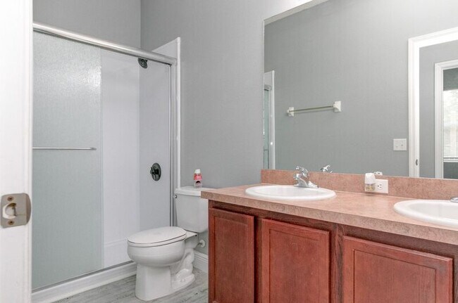 Building Photo - 1511 Whitewater Falls Dr