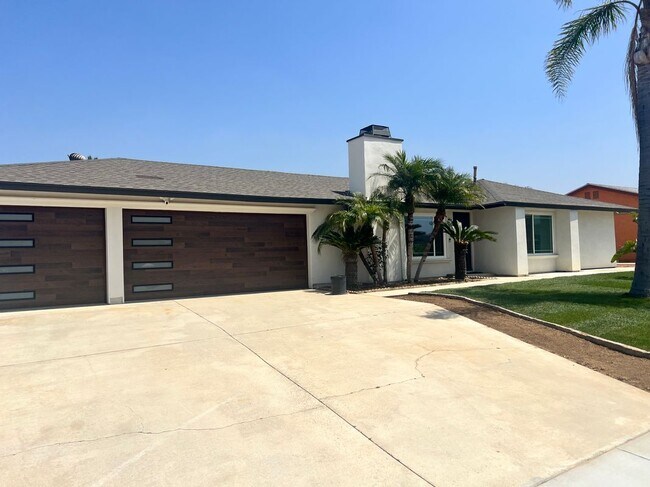 Building Photo - 8335 Stonewood Ln