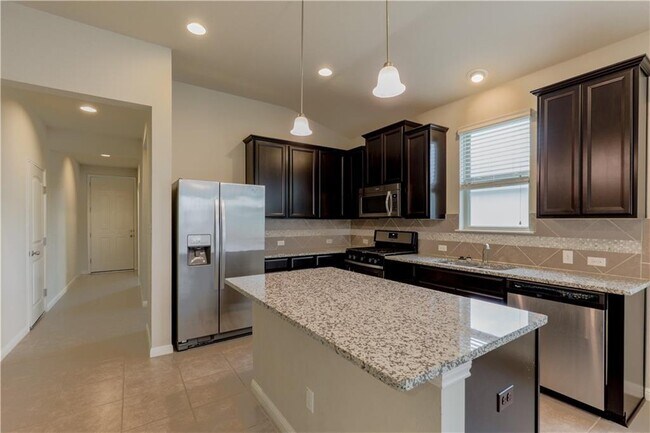 Building Photo - 5762 Porano Cir