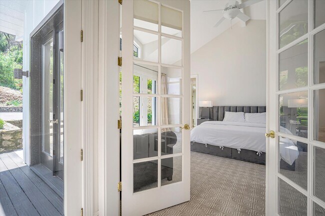 Building Photo - Welcome to Your Luxurious Napa Valley Retr...