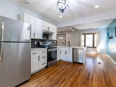 Building Photo - 3814 Wayne Ave