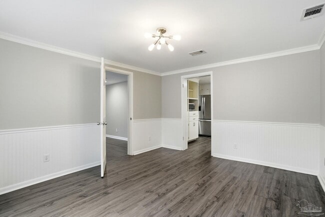 Building Photo - 3750 Martin St