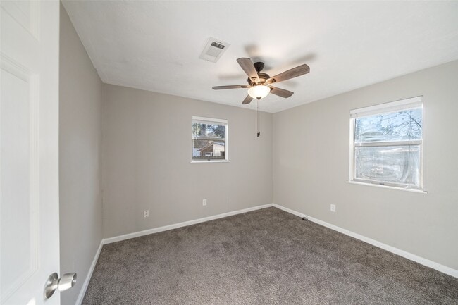 Building Photo - 24011 Lenze Rd