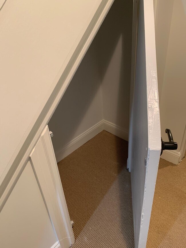 Building Photo - 3914 New Hampshire Ave NW