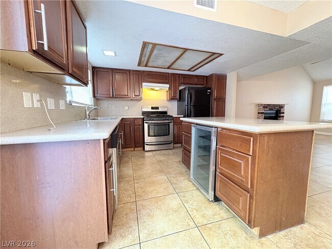 Building Photo - 2670 Sumac Ln