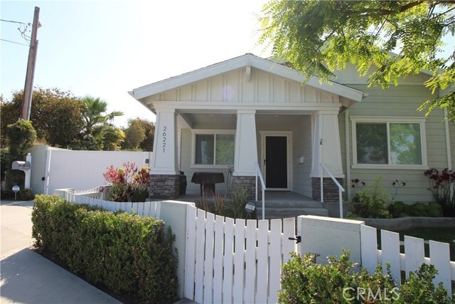 Primary Photo - 26221 Oak St