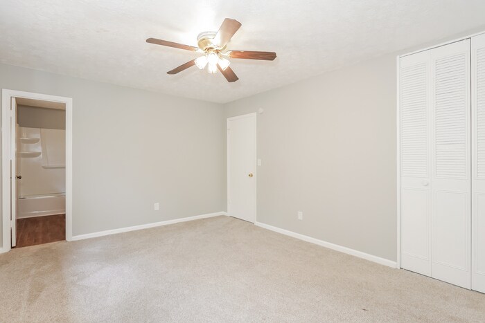 Building Photo - 6740 Creekmoor Ln