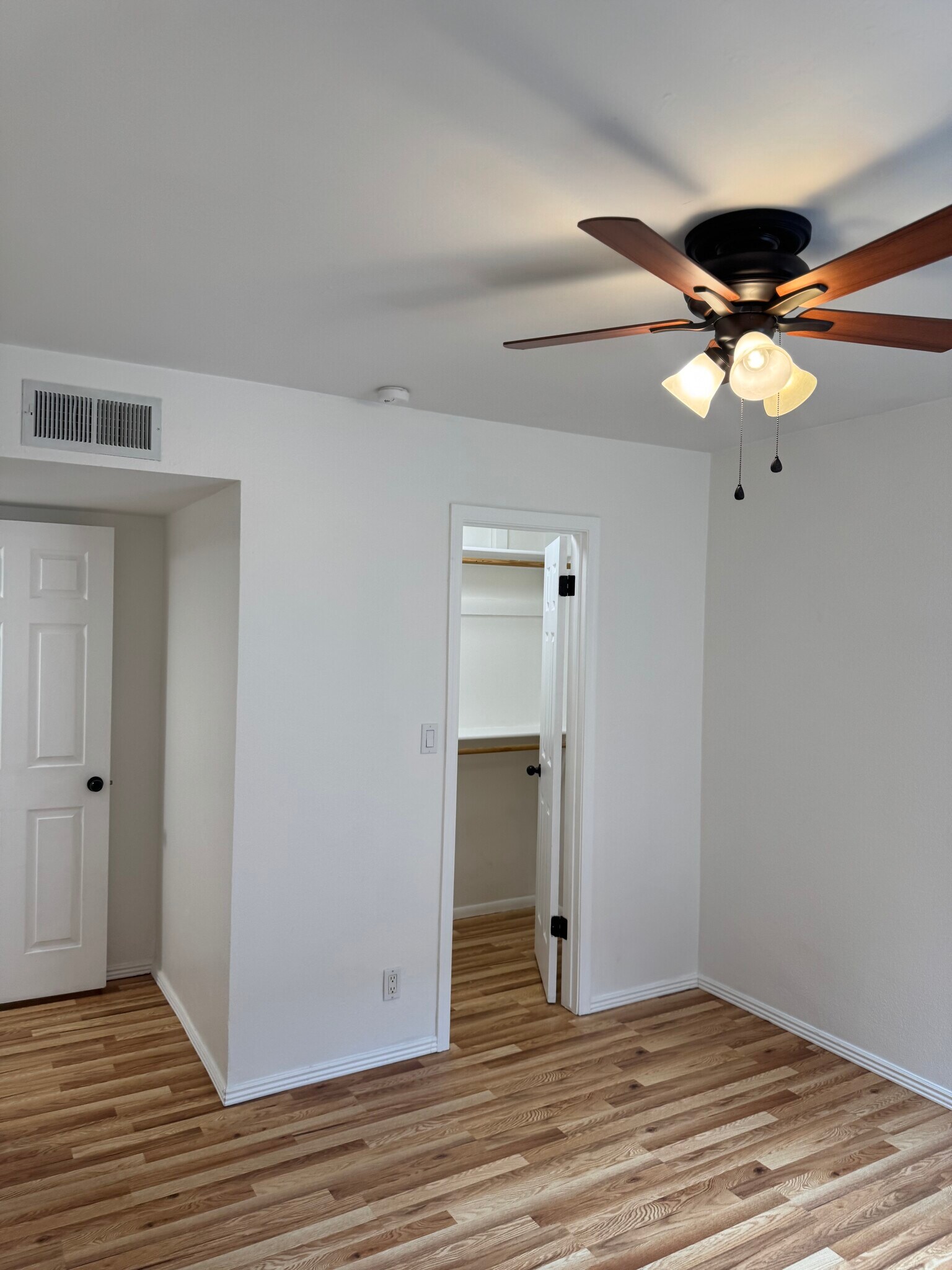 2nd bedroom - 3626 N 37th St